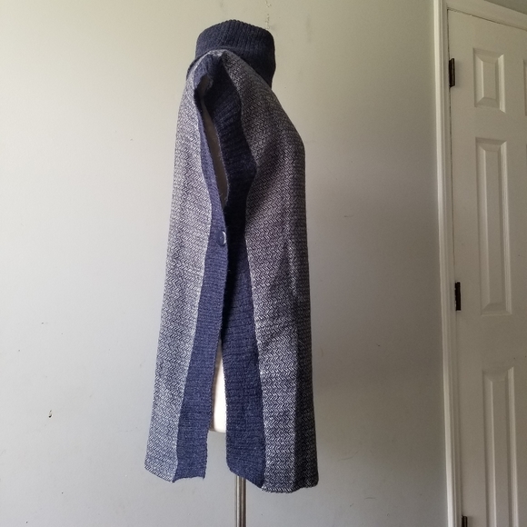 Ten Thousand Villages Urban Peasant Alpaca Tunic Poncho - Picture 4 of 11